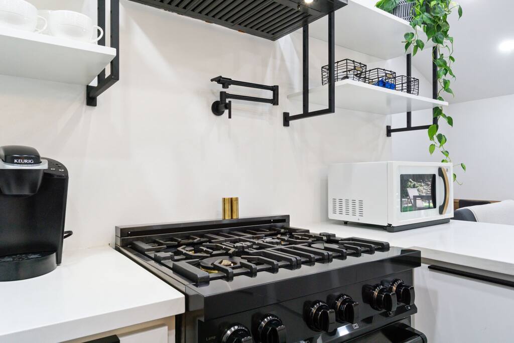 3BD2BTH Modern Home Near Yosemite Natl Park - 11