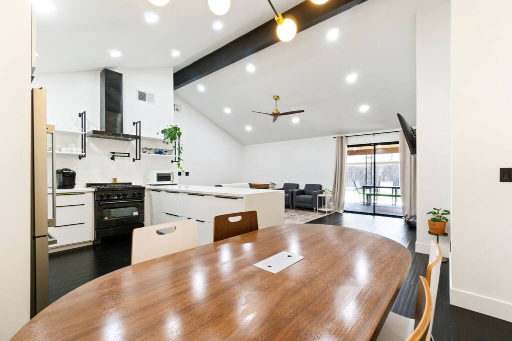 3BD2BTH Modern Home Near Yosemite Natl Park - 13