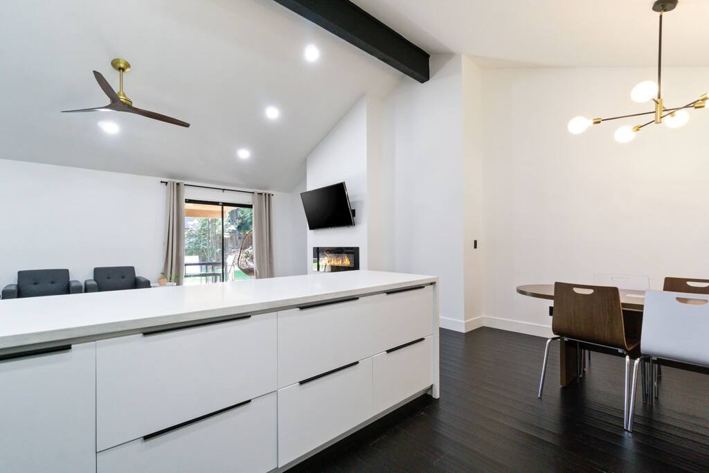 3BD2BTH Modern Home Near Yosemite Natl Park - 14