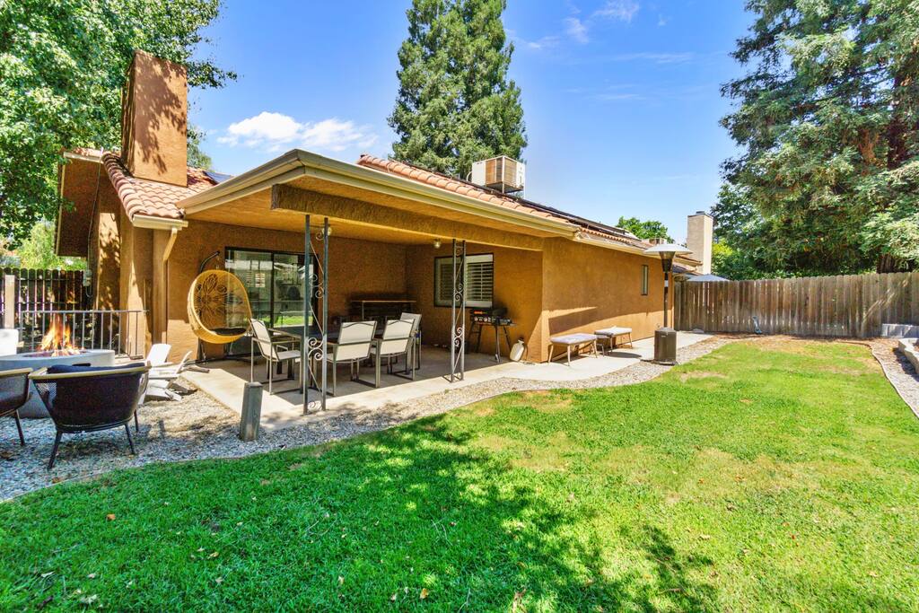 3BD2BTH Modern Home Near Yosemite Natl Park - 21