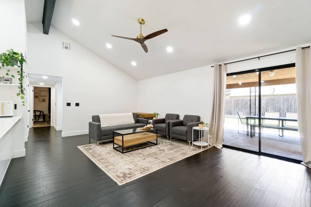 3BD2BTH Modern Home Near Yosemite Natl Park - 7