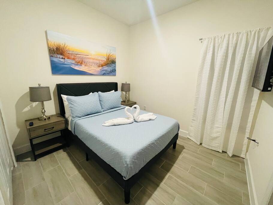 3BD3BTH Downtown 22