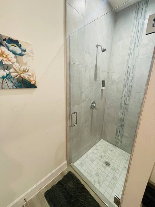 3BD3BTH Downtown 32